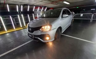 Toyota • Etios