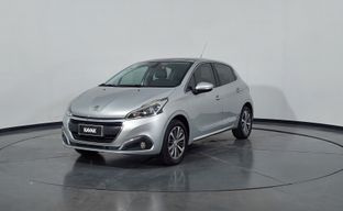 Peugeot • 208