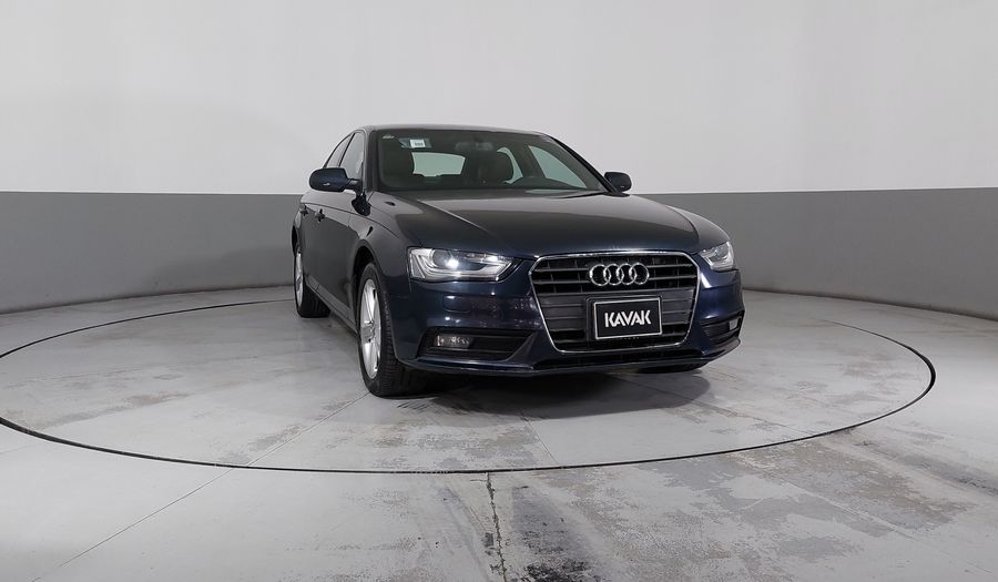 Audi A4 2.0 TFSI LUXURY MULTITRONIC Sedan 2013