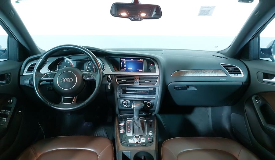 Audi A4 2.0 TFSI LUXURY MULTITRONIC Sedan 2013