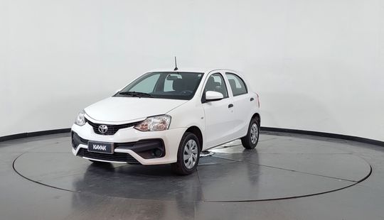 Toyota • Etios