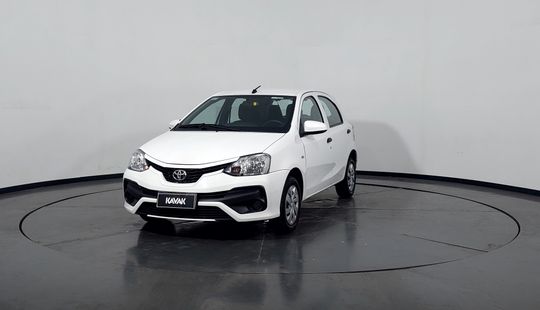 Toyota Etios 1.5 X MT-2022