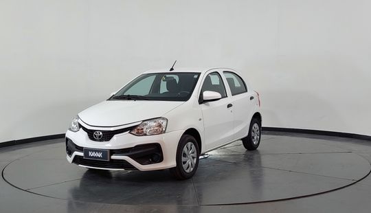 Toyota • Etios