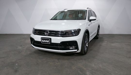 Volkswagen • Tiguan