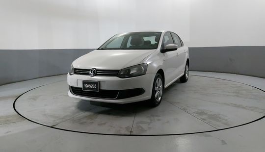 Volkswagen • Vento