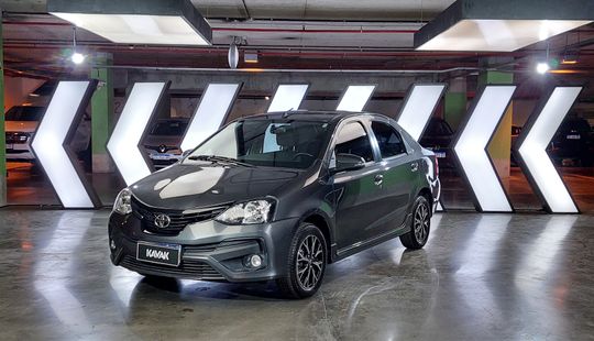 Toyota • Etios