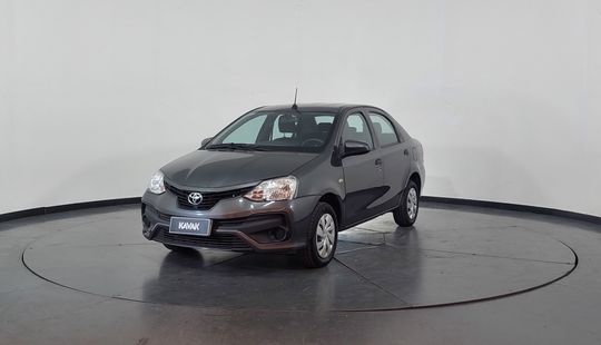 Toyota • Etios