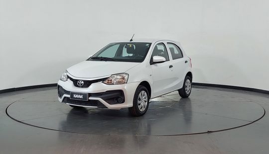 Toyota • Etios