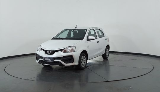 Toyota • Etios