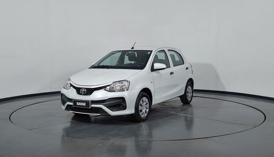 Toyota • Etios