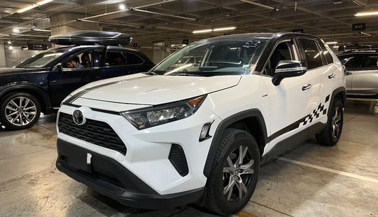 Toyota • RAV4