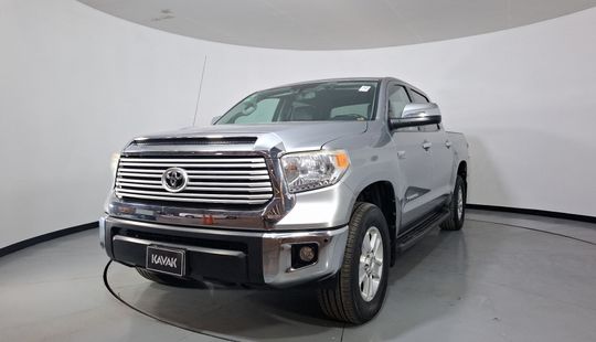 Toyota • Tundra