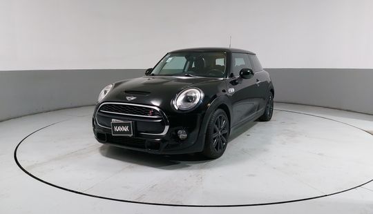 Mini • Cooper S