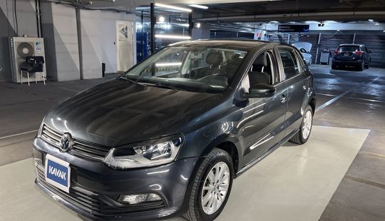 Volkswagen • Polo