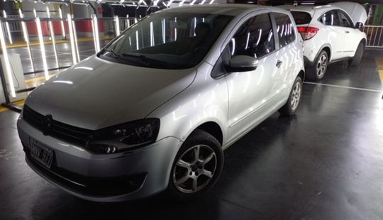 Volkswagen Fox 1.6 TRENDLINE MT-2013