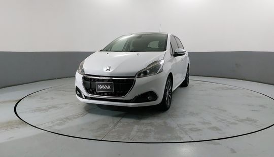 Peugeot • 208