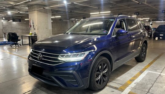 Volkswagen • Tiguan