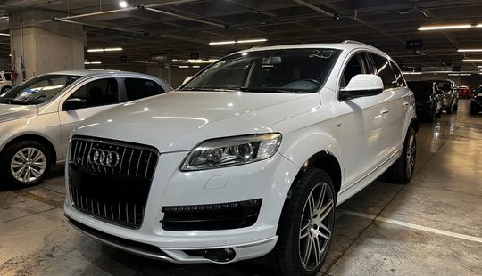 Audi • Q7