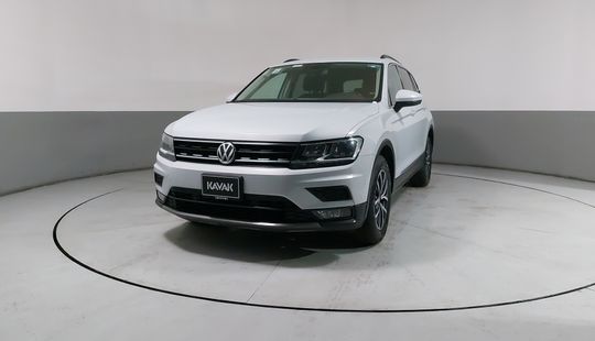 Volkswagen • Tiguan