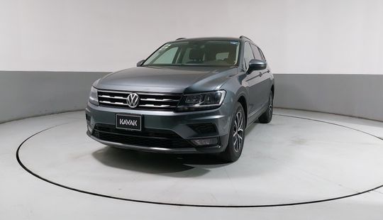 Volkswagen • Tiguan