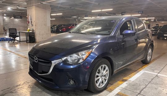 Mazda • Mazda 2