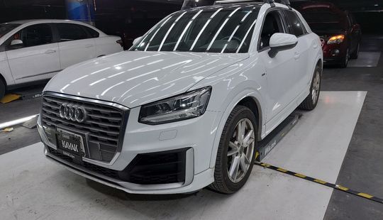 Audi • Q2