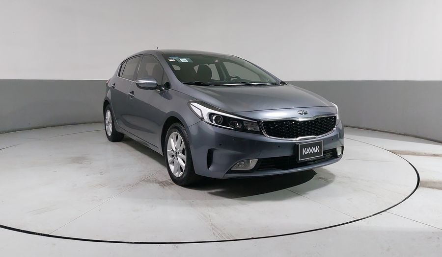 Kia Forte 2.0 EX AUTO Hatchback 2018