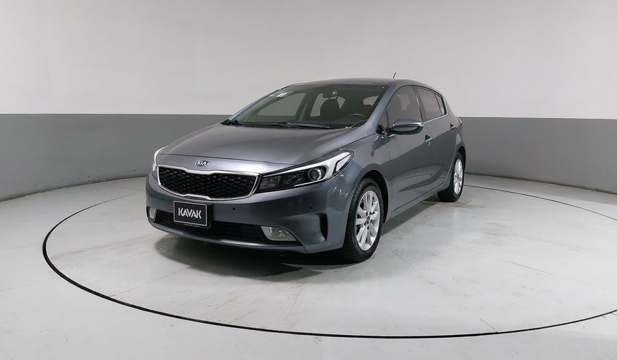 Kia Forte 2.0 EX AUTO Hatchback 2018