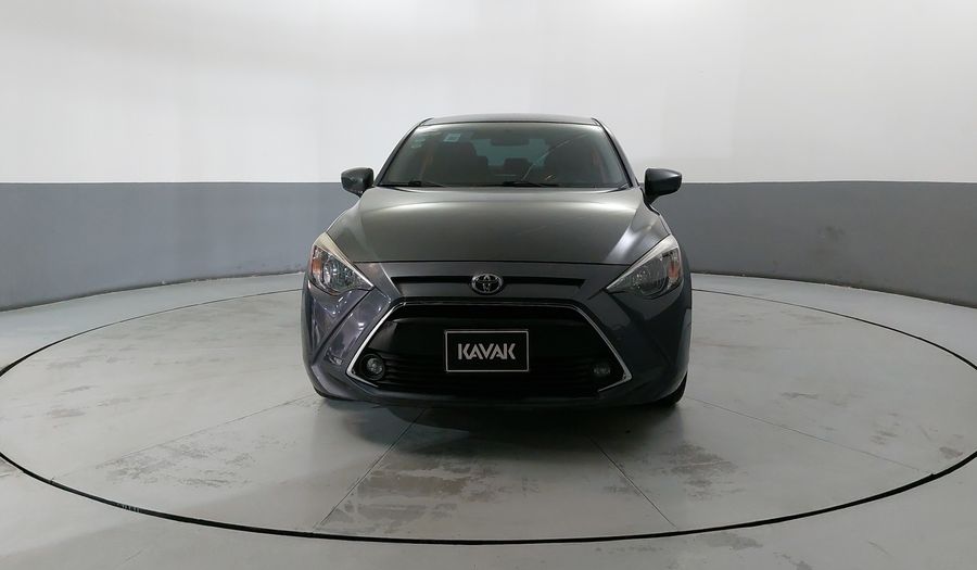 Toyota Yaris 1.5 R XLE AT Sedan 2018