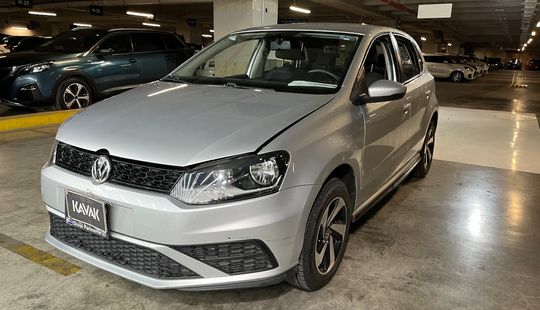 Volkswagen • Polo