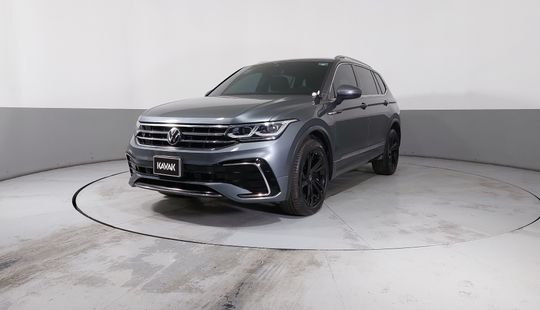 Volkswagen • Tiguan