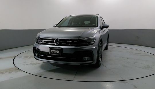 Volkswagen • Tiguan