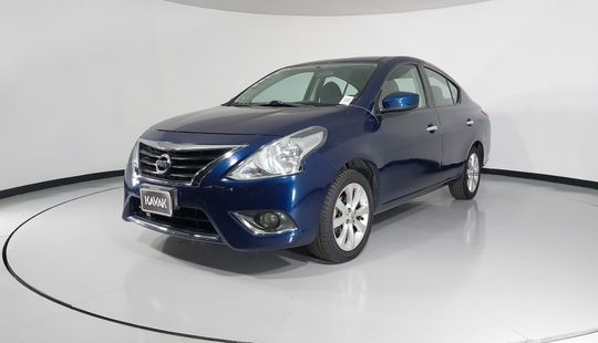 Nissan • Versa