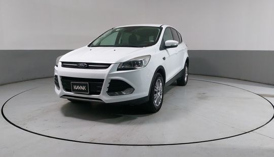 Ford • Escape