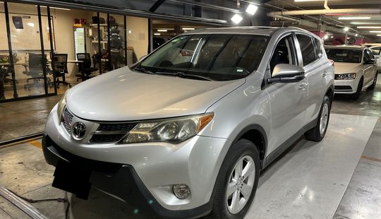 Toyota • RAV4