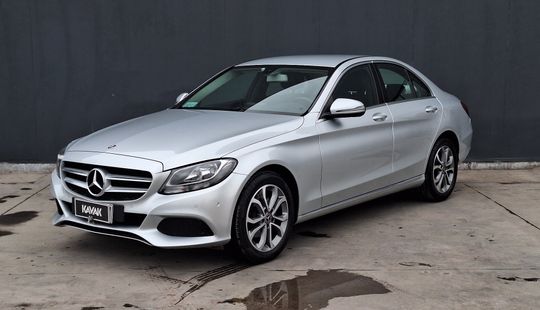 Mercedes Benz • Clase C