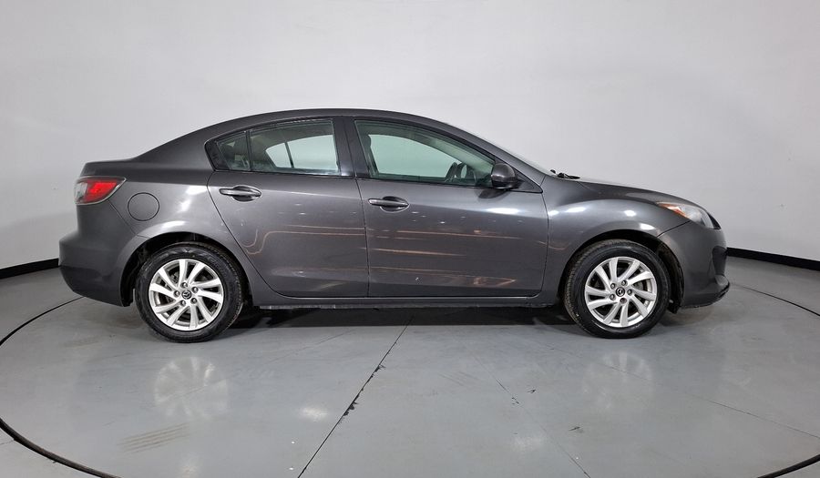 Mazda 3 2.0 SEDAN I TOURING TM Sedan 2013