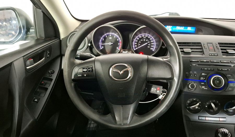 Mazda 3 2.0 SEDAN I TOURING TM Sedan 2013