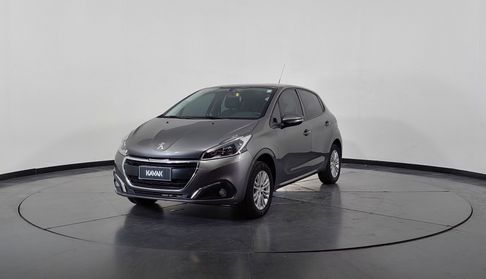 Peugeot 208 1.5 ALLURE NAV MT Hatchback 2017