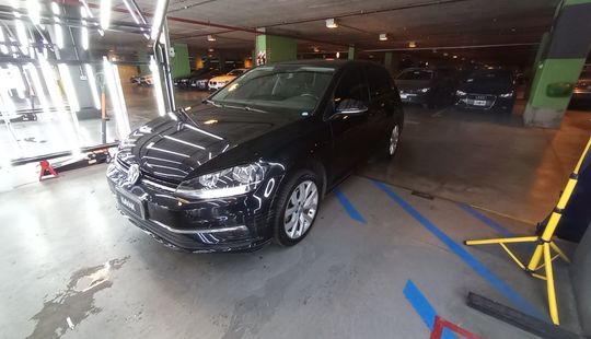 Volkswagen Golf 1.4 COMFORTLINE TSI-2018