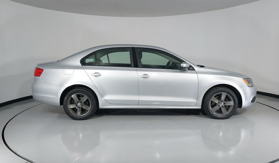 Volkswagen Jetta 2.5 TRENDLINE AT Sedan 2014