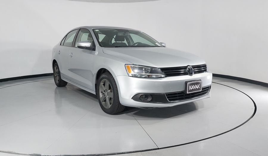 Volkswagen Jetta 2.5 TRENDLINE AT Sedan 2014