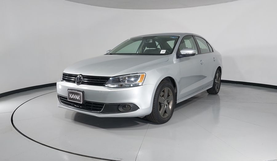 Volkswagen Jetta 2.5 TRENDLINE AT Sedan 2014