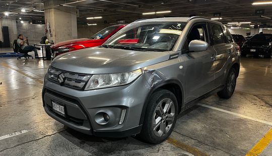 Suzuki • Vitara