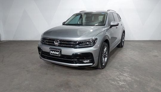 Volkswagen • Tiguan