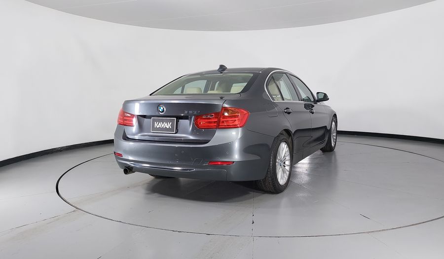 Bmw Serie 3 2.0 320IA LUXURY LINE Sedan 2015