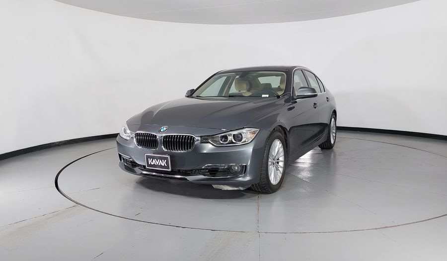 Bmw Serie 3 2.0 320IA LUXURY LINE Sedan 2015