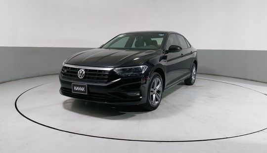 Volkswagen • Jetta