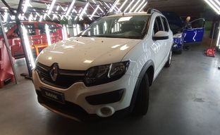 Renault • Sandero Stepway