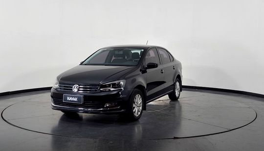 Volkswagen Polo 1.6 COMFORTLINE MT-2018